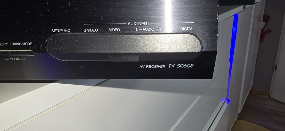 Amplituner onkyo