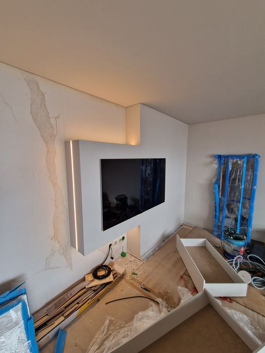 Serviço de instalação de electrodomésticos, televisões, candeeiros etc