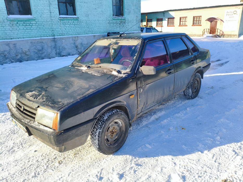 ВАЗ 21099 на полном ходу