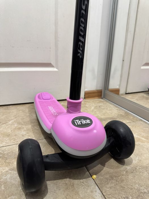 Дитячий самокат iTrike 8899-pink рожевий Maxi-big з регулюванням керма