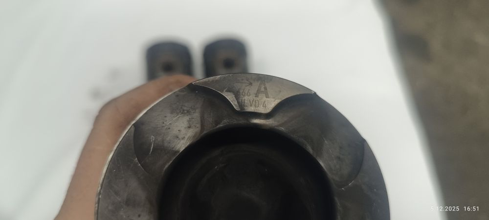 Tłok + Korbowód Opel Insignia 2.0 209KM B20DTR