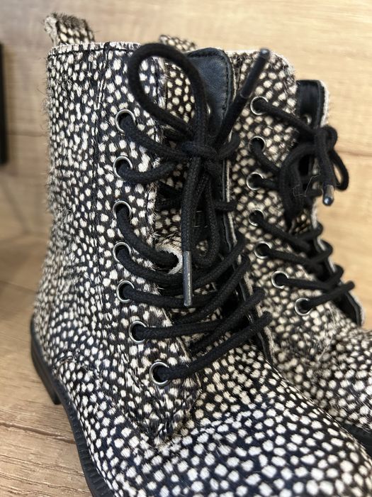 Неймовірні черевики, сапожки 22 розмір