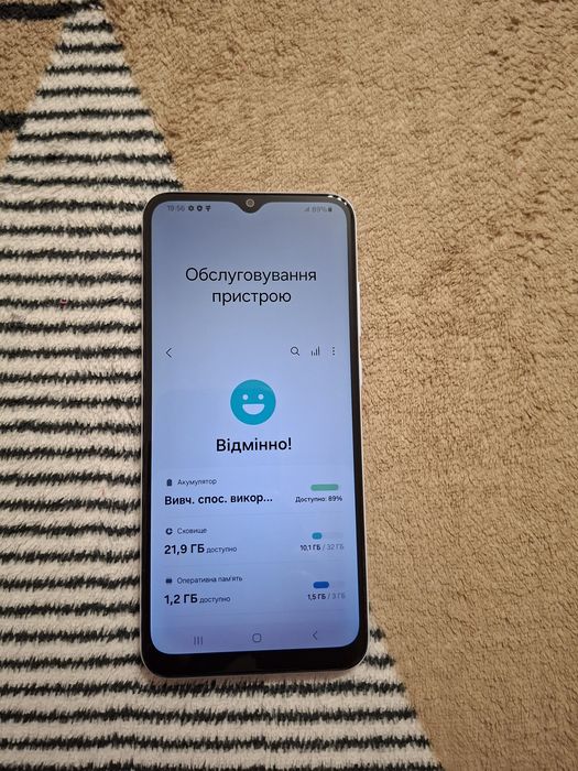 Телефон Samsung A04e