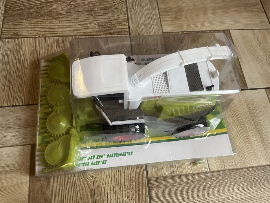 Комбайн дитячий в гарному стані