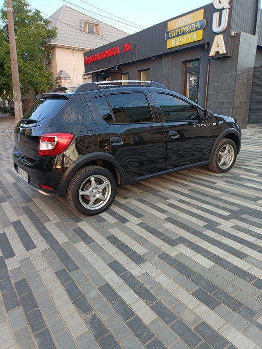 Рено Сандеро Стапвей2