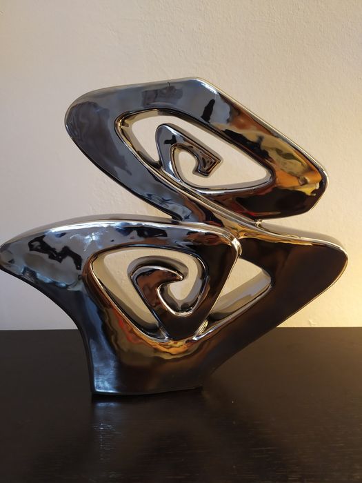 Peças prateadas pratedas