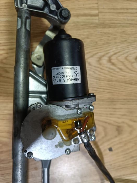 Motor limpa vidros Mercedes w203 classe C 2004