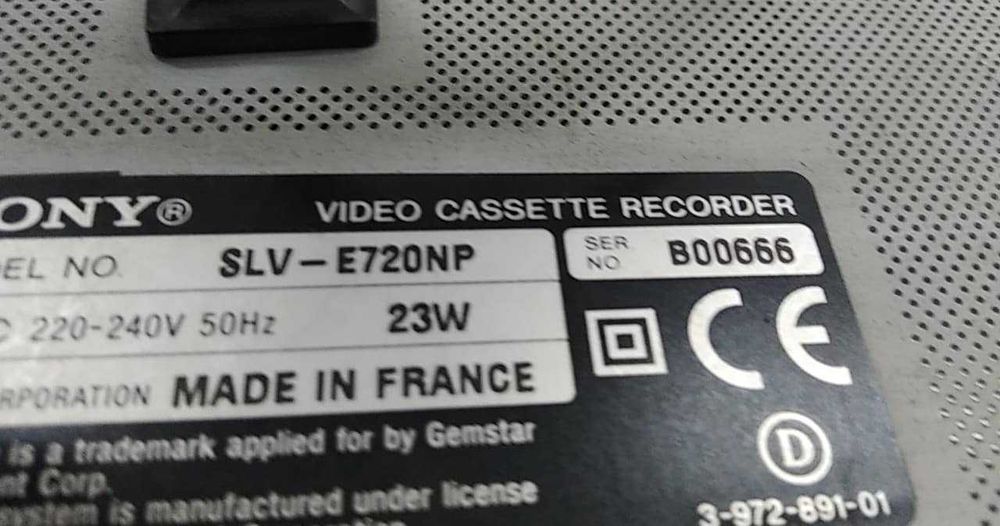 Sony VHS Cassette Recorder Model SLV, Only €25.99 with Minor Malfunction64169648097027123