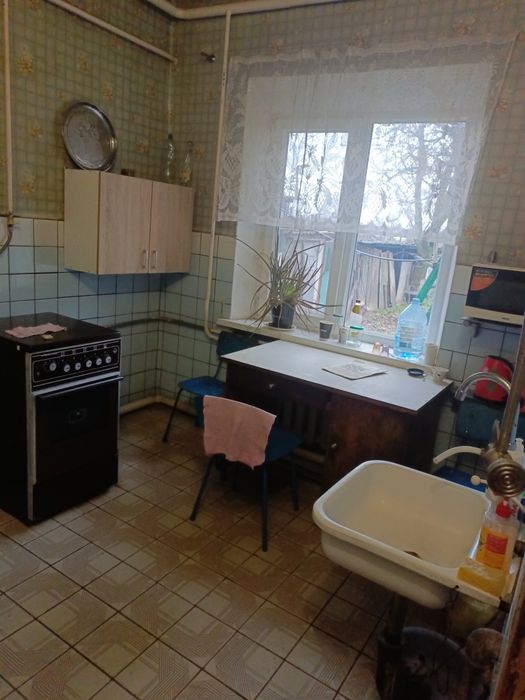 Продаётся дом с.Лозоватка .Центр