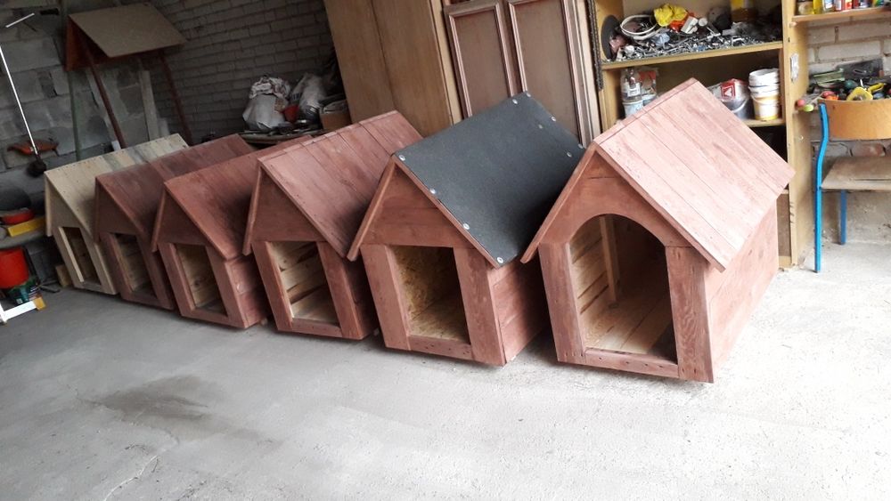 Buda dla psa solidnie wykonana