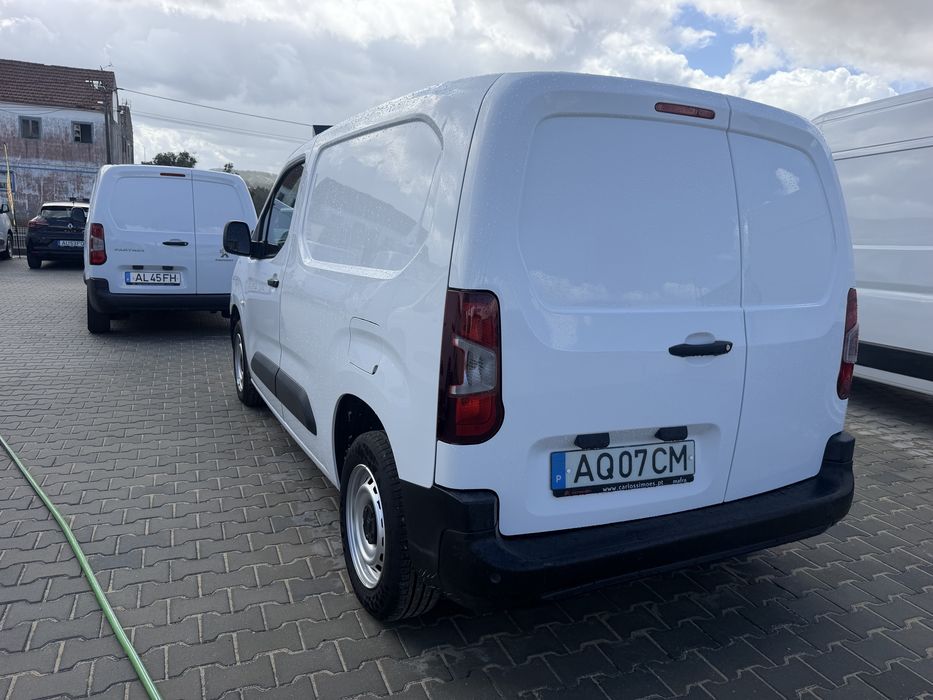 Citroen Berlingo 1.5 HDI 2022 3 Lug . Iva incluido
