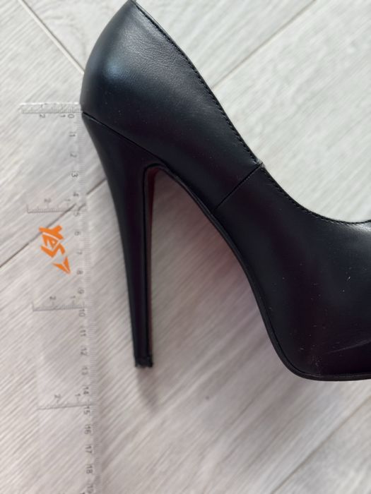 Туфлі жіночі, чорні. 37розмір