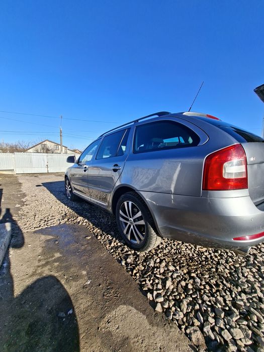 Продам   авто  2012