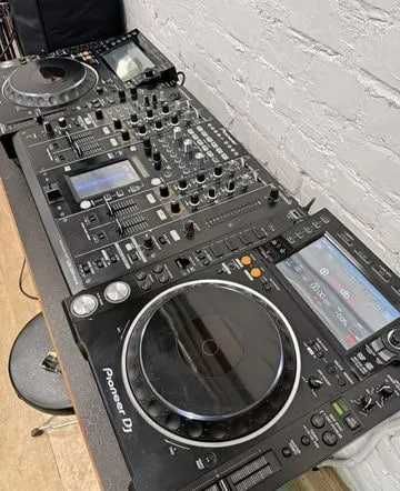 Pioneer CDJ 2000 nexus2, Pioneer DJM 2000 Nexus