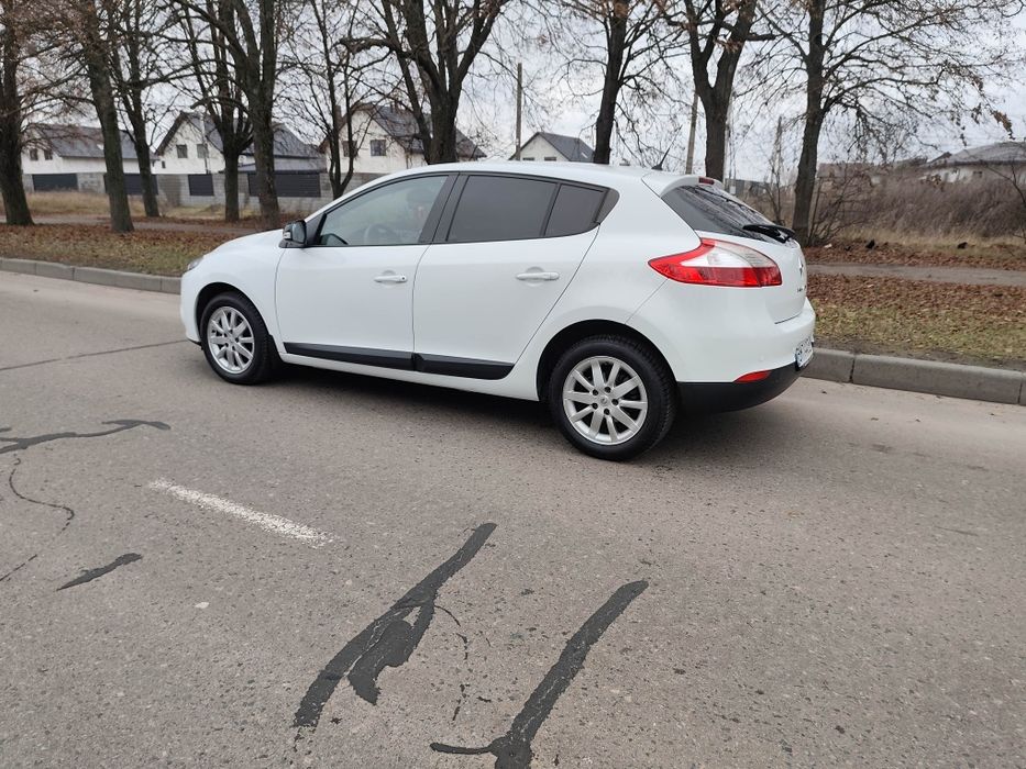 Продам Renault Megane 3 1.6 бензин 2012