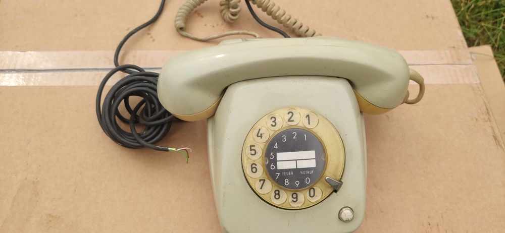 Раритетний телефон FeTAp 615-1 (Post / Siemens) — дисковий, настільний