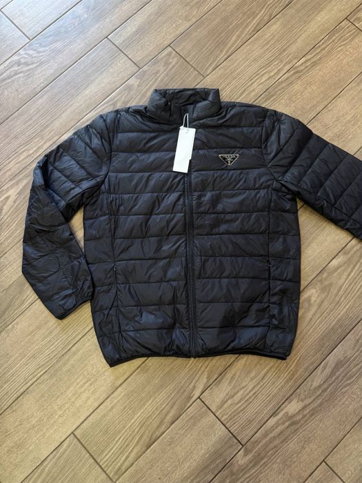 Чоловіча весняна куртка прада