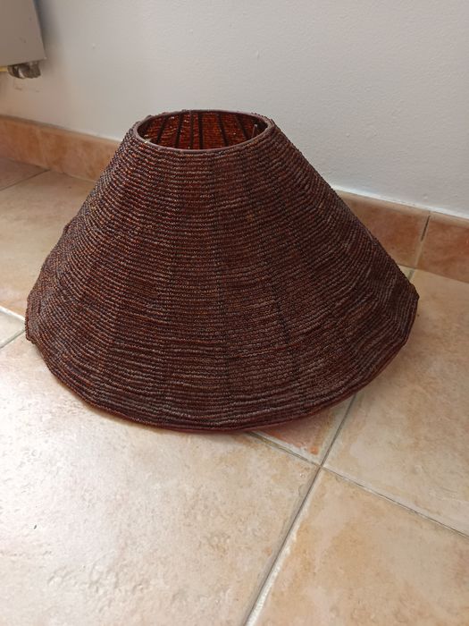 Habajour feito com missangas