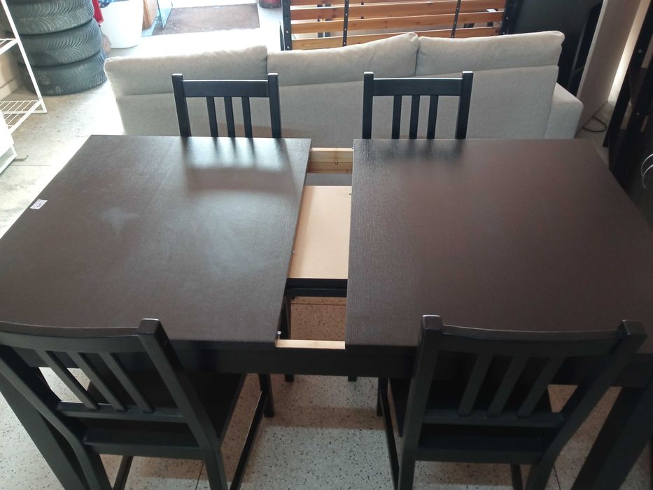 Mesa de sala + 4 cadeiras