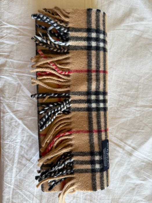 Lenço Echarpe Burberry de caxemira 100%