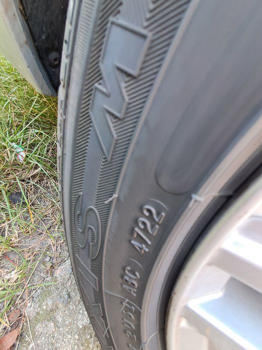 Sprzedam  opony 215/55/17 Lato 8mm 2023r 4 sztuki