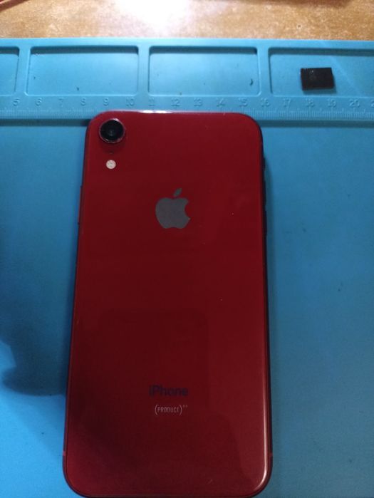 Apple iPhone XR 64 ГБ