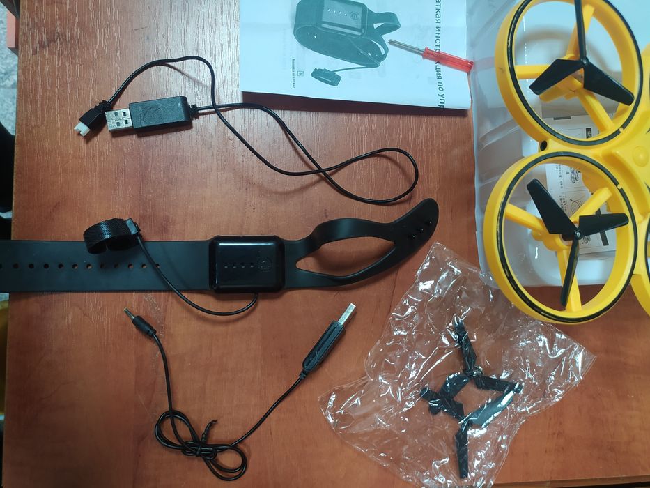 Продаётся дрон- квадрокоптер.