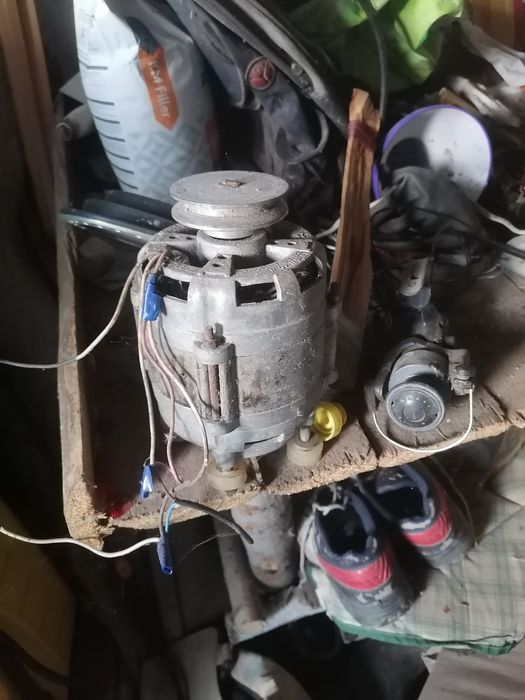 Продам двигатель на запчасти