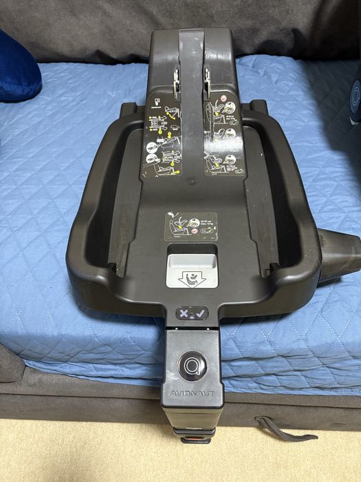 Автокрісло люлька Anex + база isofix + адаптери на шасі