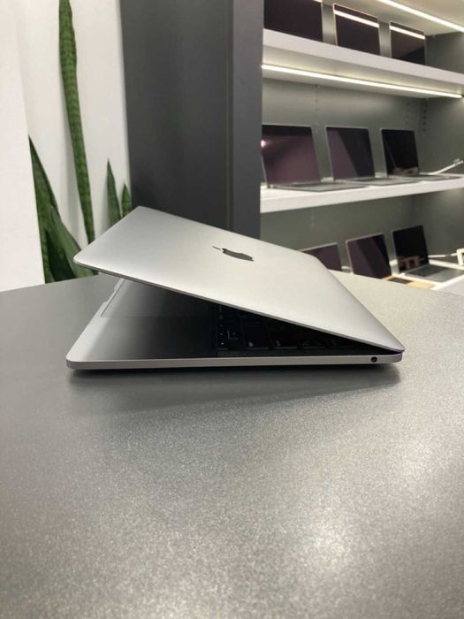 Ноутбук MacBook Pro 13 2020 i5 8GB ОЗУ 256 SSD ГАРАНТІЯ Магазин 85524