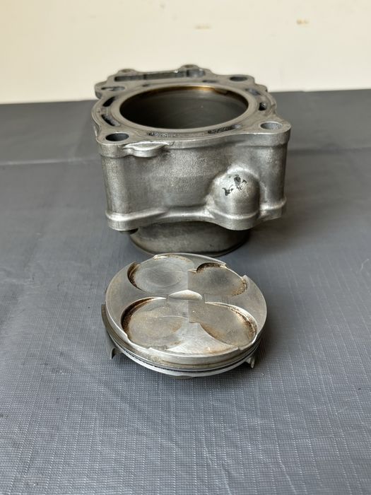 Cylinder+tłok HONDA CRF250 R 10-17