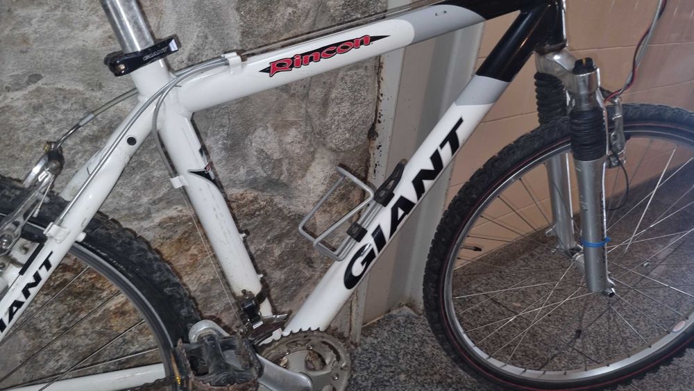 Bicicleta BTT Giant