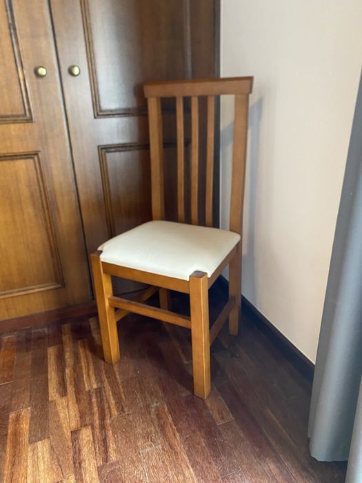 Conjunto de móveis de quarto de solteito