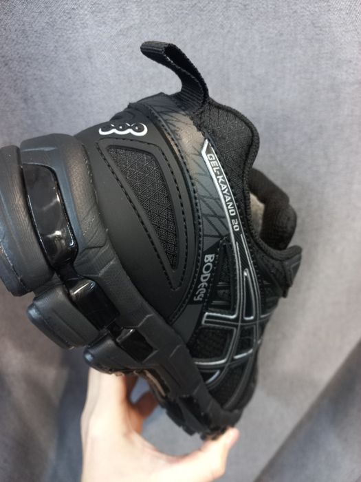 Кросівки ASICS (термо) — zdjęcie 3