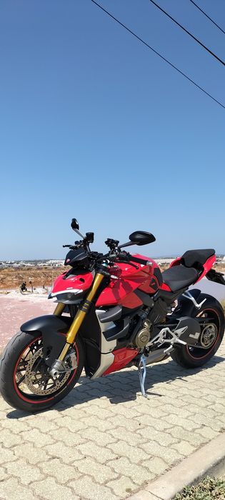 Ducati street Fighter v4s