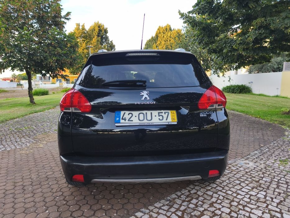 Peugeot 2008 — fotografia 8