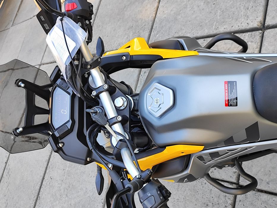 Продам мотоцикл Voge 300 Rally EFI ABS 2025