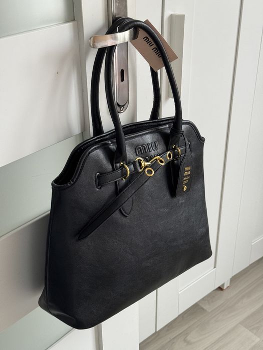 Miumiu miu miu torba torebka skorzana czarna aventure duża