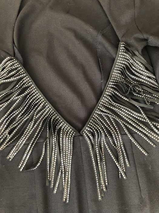 Сукня з відкритою спинкою