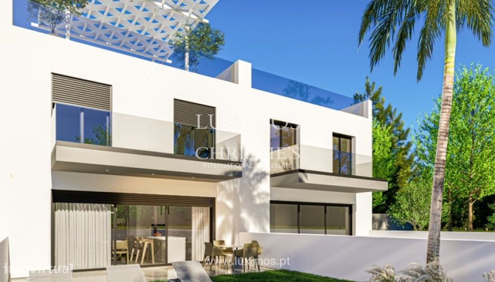 Moradia V4 no empreendimento Ria Terraces, em Faro, Algarve