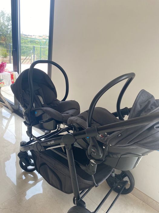 Carrinho para gêmeos Brevi