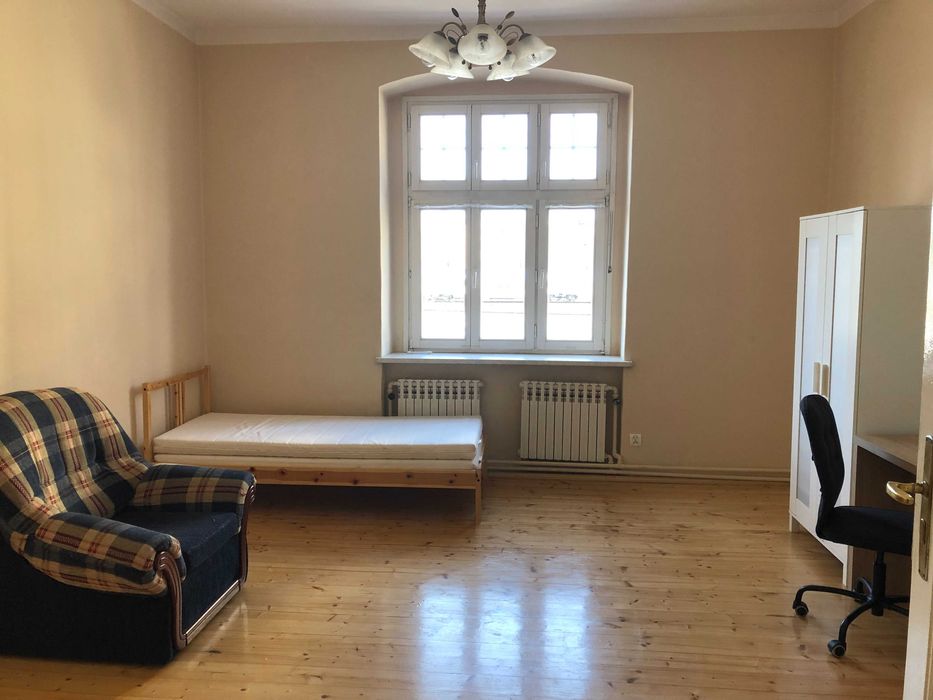 Duży pokój do wynajęcia w centrum Katowic