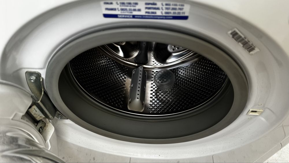 Indesit Modelo IWC 71252
