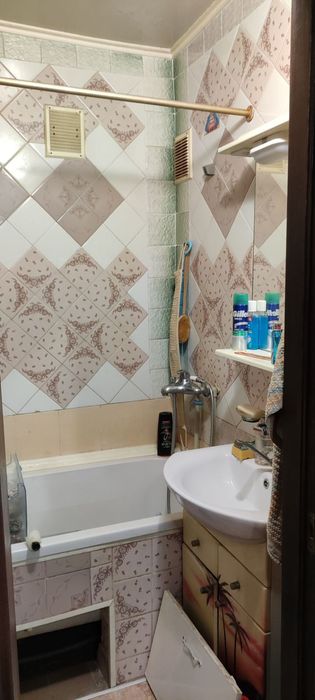 Продається 2 кімнатна квартира