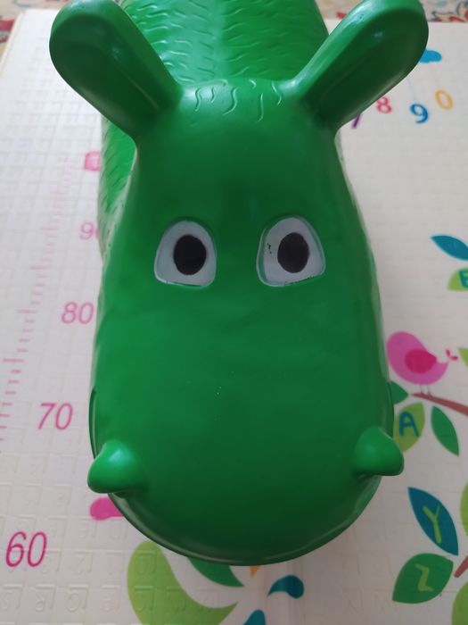 Стрибунець - бегемотик