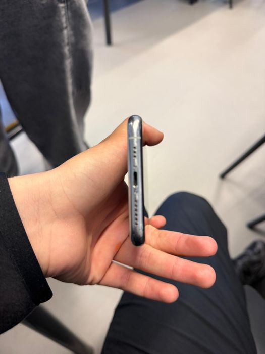 Iphone 11 pro quase novo