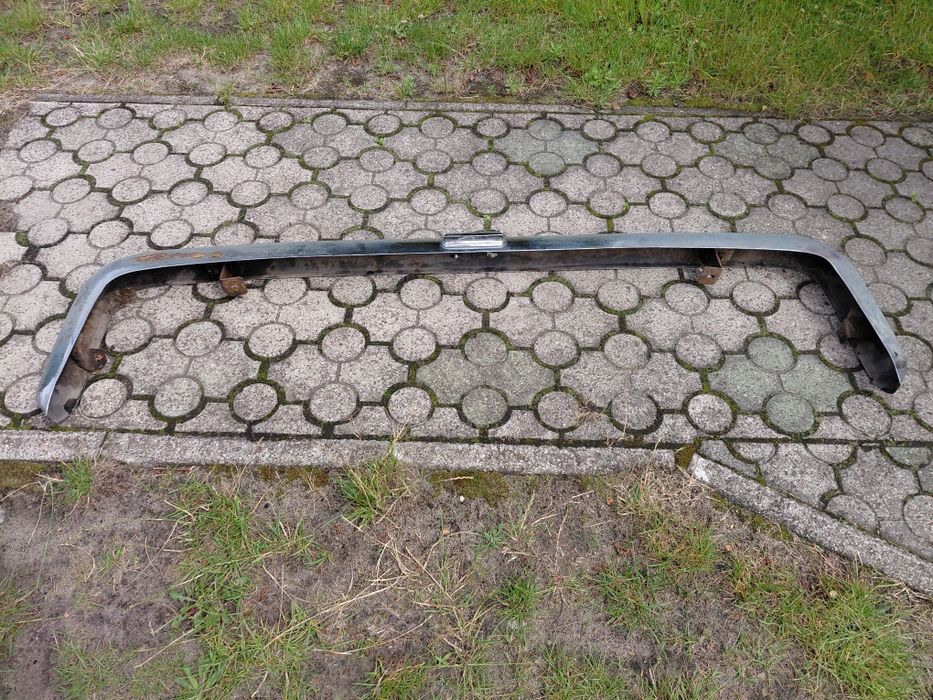 Zderzak tył 125p tylne drzwi Audi 80 b4