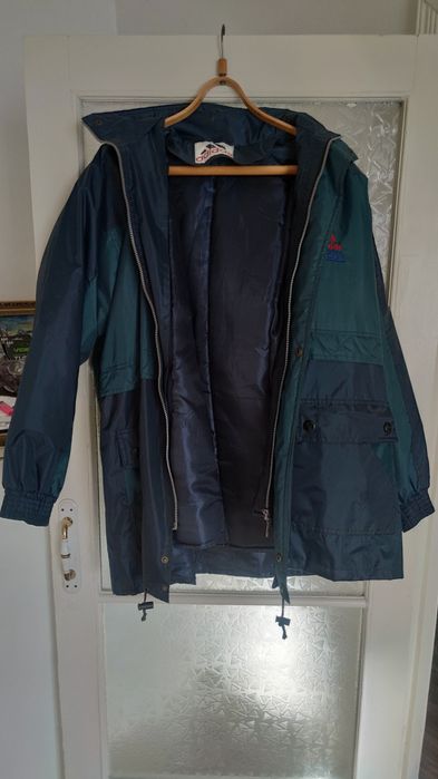 Продам куртку осень-зима Adidas.