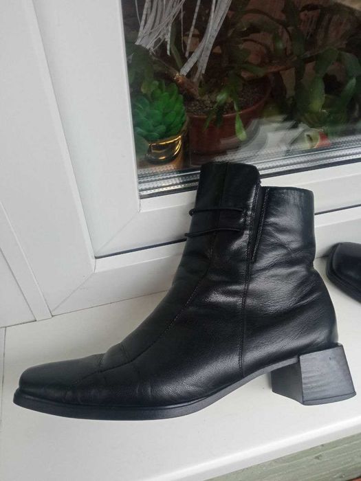 Продам ботільйони фирми  Rieker,  розмір 39, устілка 26см