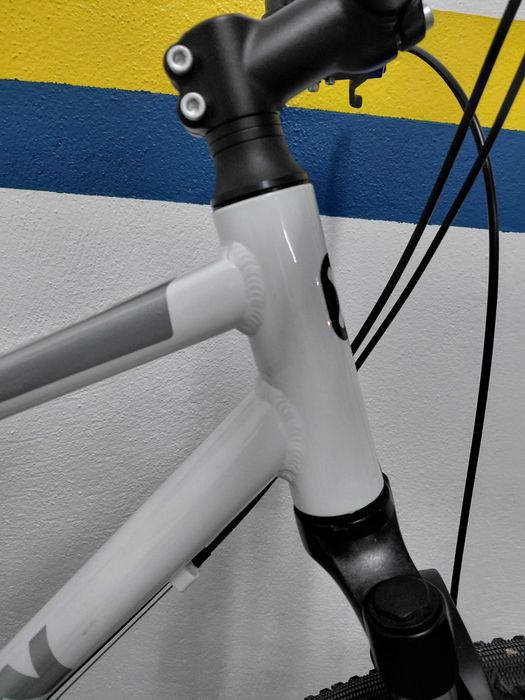 2 Bicicletas adulto Decathlon Trekking Riverside 500 Branco COMO NOVAS